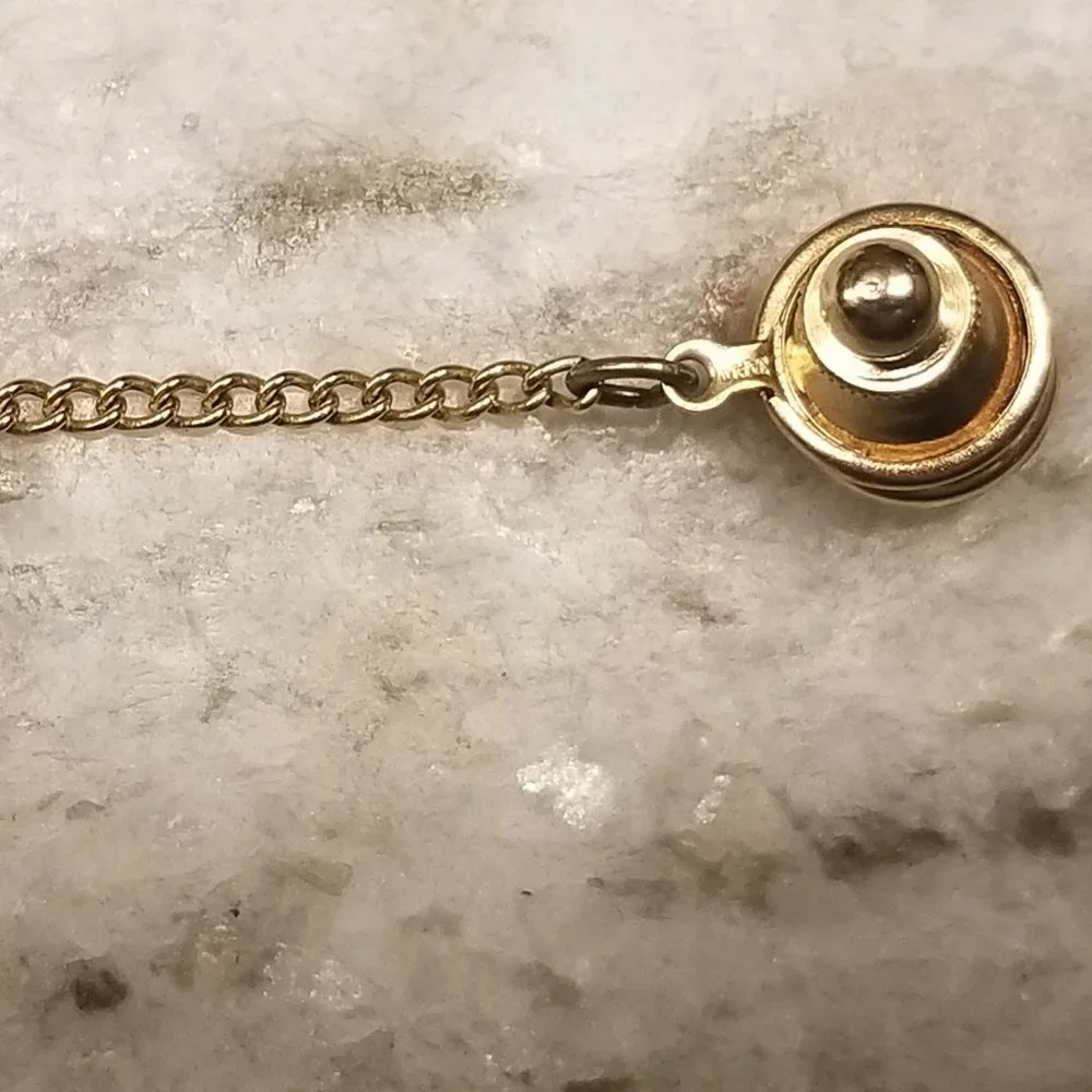 VINTAGE MAYORS GREEN STONE GOLD COLORED METAL CUFFLINKS TIE CLIP